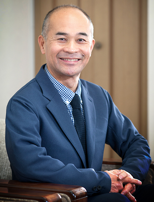 株式会社平岡石油店 代表取締役社長 平岡務